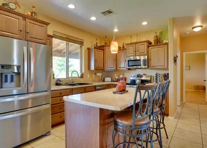 9 Mi To Park: Getaway W/ Game Holiday home *